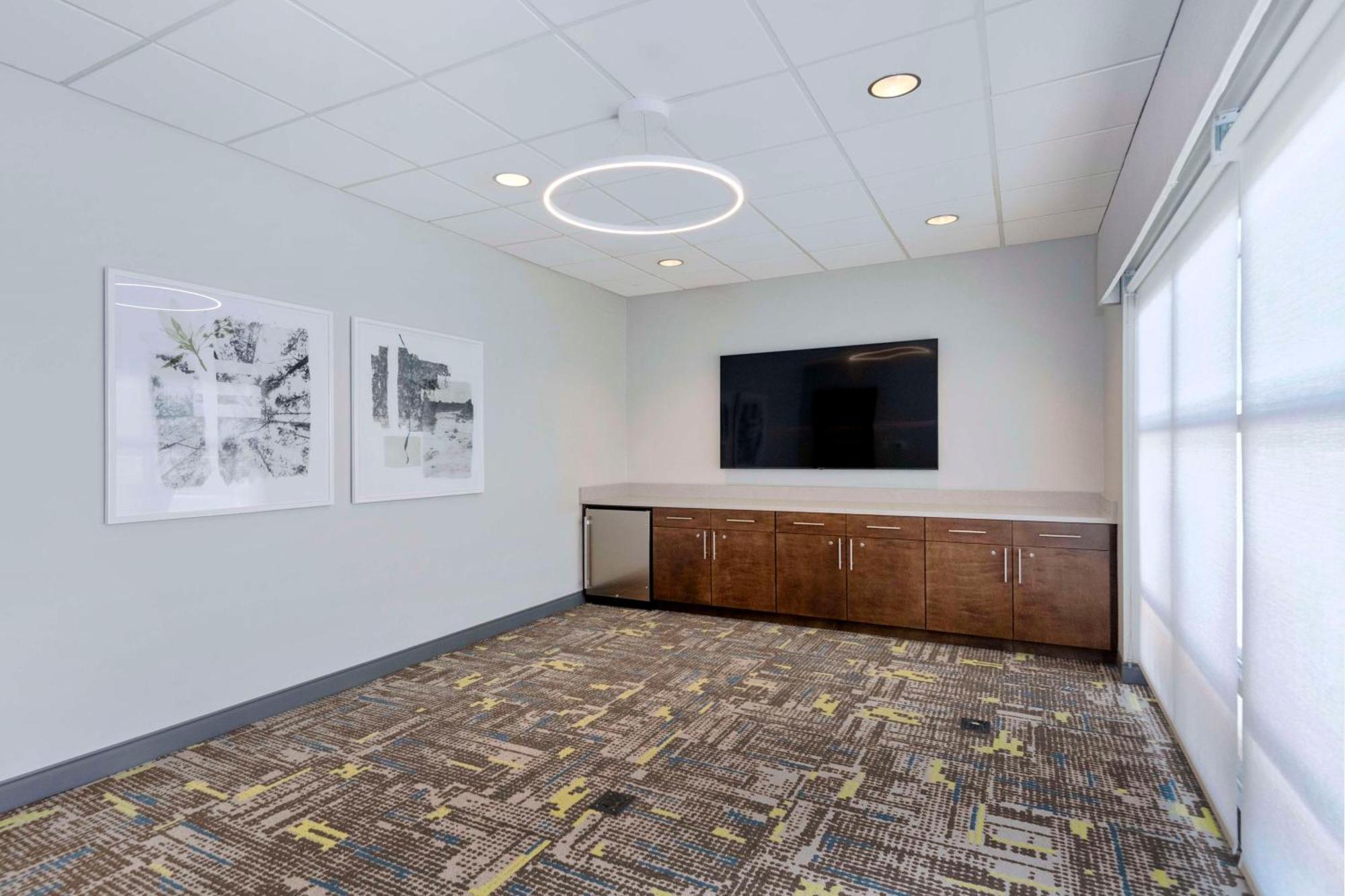 Hampton Inn & Suites Burlington Eksteriør bilde