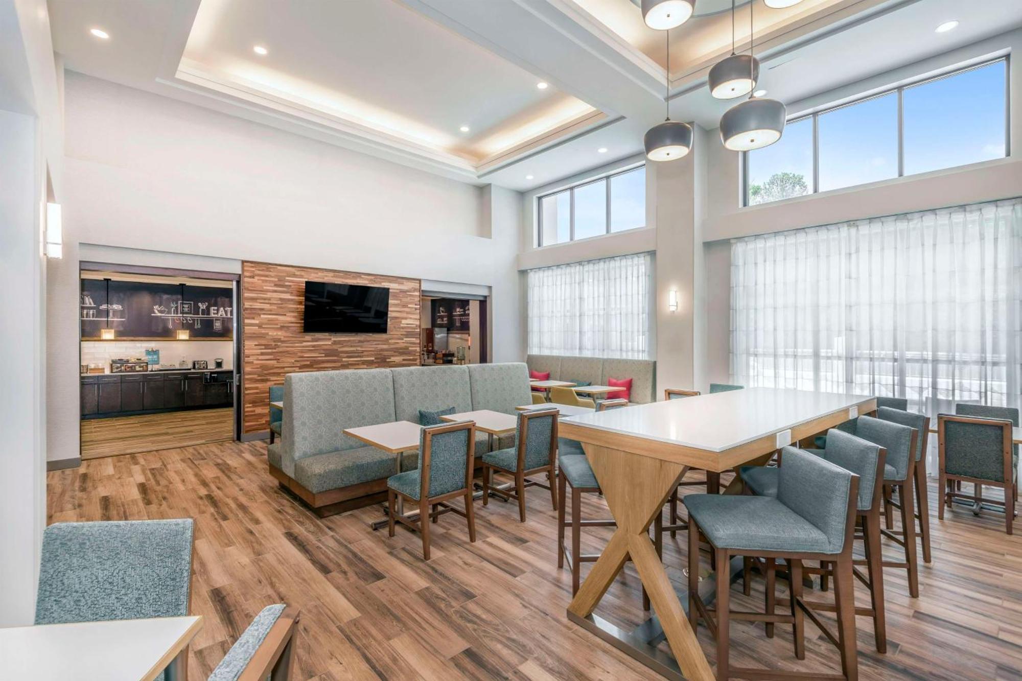 Hampton Inn & Suites Burlington Eksteriør bilde