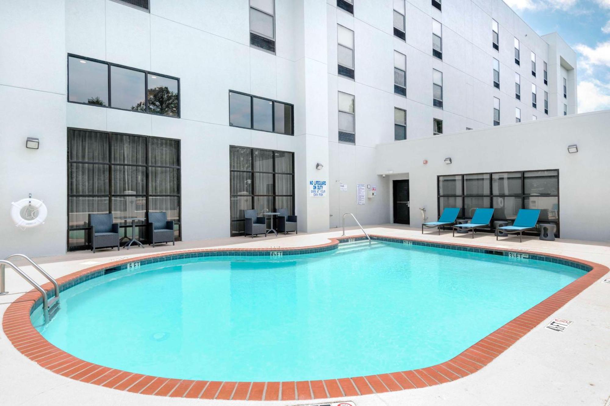 Hampton Inn & Suites Burlington Eksteriør bilde